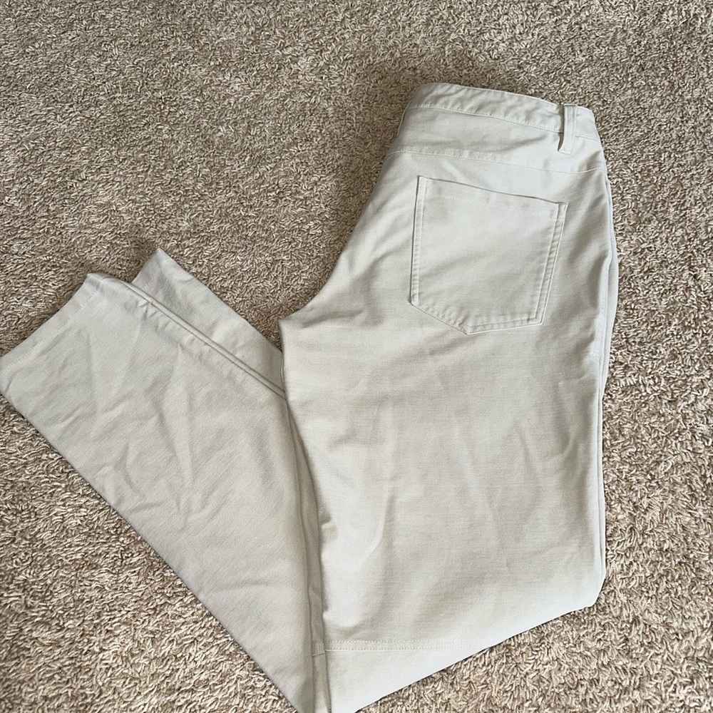 Lululemon ABC Pant / Light Beige